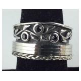 Size 8 natural Thai black spinel spinner ring