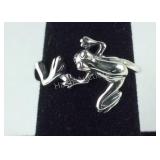 Sterling silver size 8 frog ring