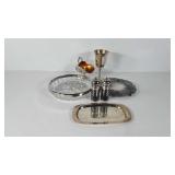 Kitchenwares, includes trivet, small tray, salt