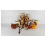 Thanksgiving decor, cornhusk pilgrim dolls and