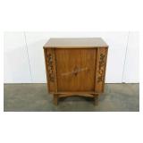 Small cabinet,  acorn detail, 22 x 15 x 25, open