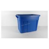 Rubbermaid Roughneck 18 gallon tote with lid