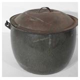 Cookware, enamel pot, 9"