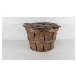 Apple basket with lid, 19" × 13"