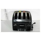 T-Fal 4 slot toaster, powers on