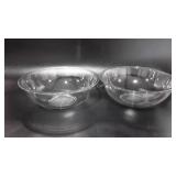 Two glass pyrex mixing bowls, 12"