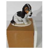 Homco beagle figurine with box, 6"