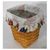 Longaberger basket with liner, 9"