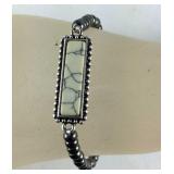 Petite bar and beaded bracelet silvertone