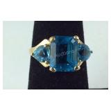 10k yellow gold ring size 7,tested 3.04grams