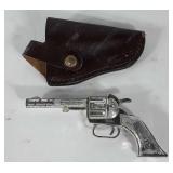 Kilgore cap gun with holster, 5.5"