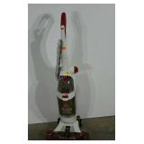 Hoover Floor Mate, powers on