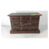 Jewelry box with jewelry