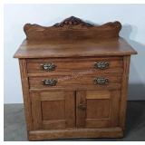 Wooden wash stand, one door is missing handle,