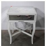 Mirrored side table, 23x17x14.5, Seller code LP