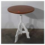 Round end table, 28x20
