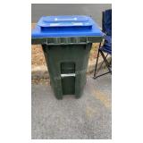 Commercial Wheeled Trash Can 36 gallon, seller