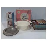 Baby group, includes glass bottle, ballet