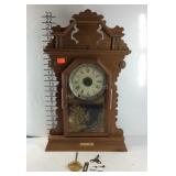 Seth Thomas Clock Co clock with key