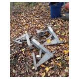 4 Scaffolding Pump Jacks with a few short braces