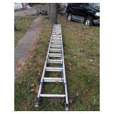 Werner 32ft Aluminum extension Ladder, nice