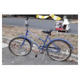 Huffy ladies Bike, tires need replaced but