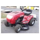 Yard Machines Riding Mower, 742 RL, 17.5hp Briggs