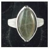 Size 10 Malagasy labradorite 9.15cts platinum
