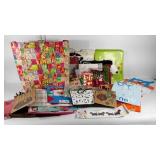 Gift bags, big group of various sizes of mainly