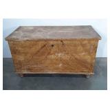 Large wooden trunk, hinges for top need repaired,
