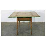 Enamel top expanding table, 45 x 40 x 32 fully