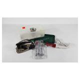 Clover crafting iron with accessories and travel