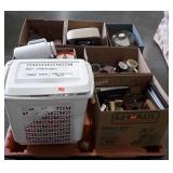 Skid Lot of Miscellaneous Housewares. Photo