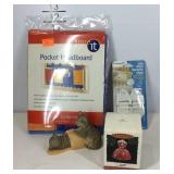 Store it pocket headboard, cat figurine, keepsake