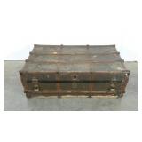 Storage trunk, 38 x 21.5 x 14, condition as shown