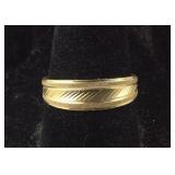 14k yellow gold ring tested 3.77grams size 7