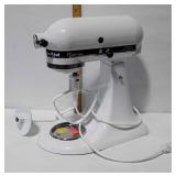 KitchenAid 4.5 quart Classic Plus mixer with