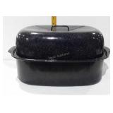 Enamel roasting pan
