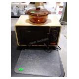 Emerson microwave, anchor hocking covered dish