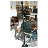 Floor lamp, missing globes