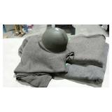 Military group, 4 wool blankets and a metal