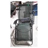 Two guide series reclining folding chairs, arms