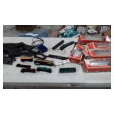 6 train cars, train track and empty Lionel