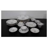 Mitterteich Bavaria china, 22 pieces Rhapsody in
