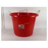17 gallon tub with rope handles