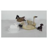 Decor group, includes geese figurine, two wooden