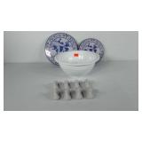 Kitchenwares, includes cow themed tin trays, milk