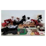 Scottish Terrier decor group, includes signs,