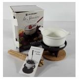 Le Creuset chocolate fondue, new in box