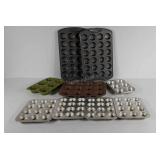 Cupcake pans, large and small sizes